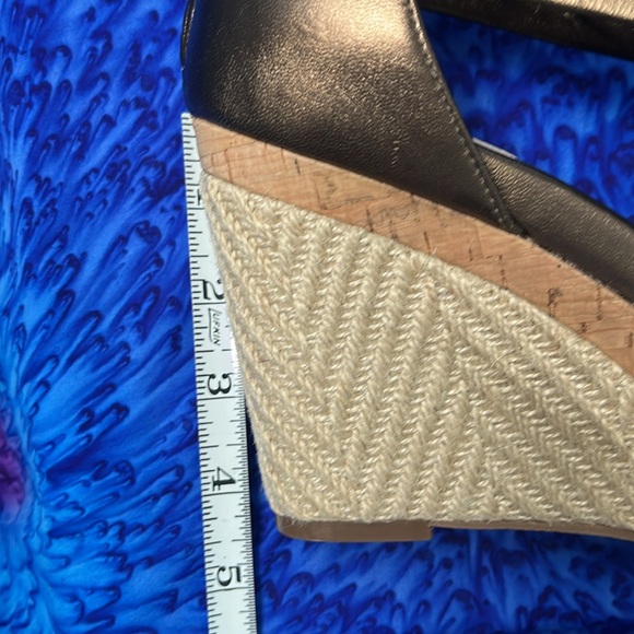 COLE HAAN bronze metallic platform wedge sandal with NIKE AIR sole - Womens 11B - Picture 10 of 14